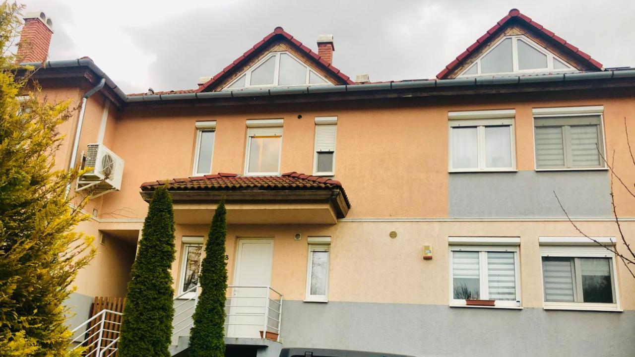 Akacvirag Apartman Apartment Siofok Exterior photo